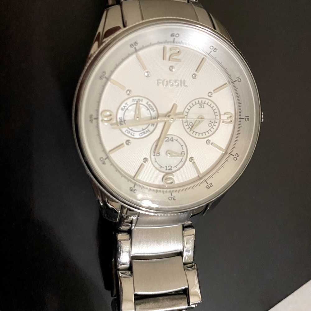 Fossil Watch - Picture 2 of 6